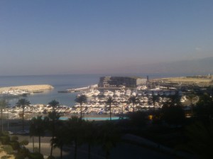 Blick vom Phoenicia Hotel auf die Zaitunay Bay