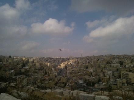 Blick von der Zitadelle auf die Flagge