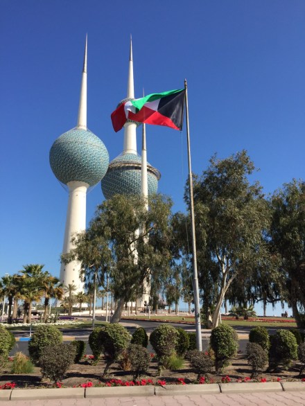 Die Wassertuerme, das Wahrzeichen von Kuwait: 3 Stahlbetontuerme, 185 Meter hoch. Wasser- als auch Ausscihtstur. Derzeit leider geschlossen