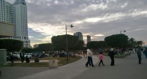 Am spaeten Nachmittag nur noch Menschen