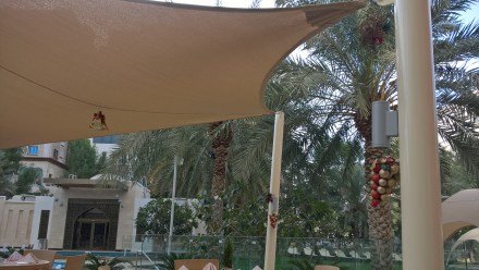 2016-01-06-weihnachtsdeko-im-sheraton-oman